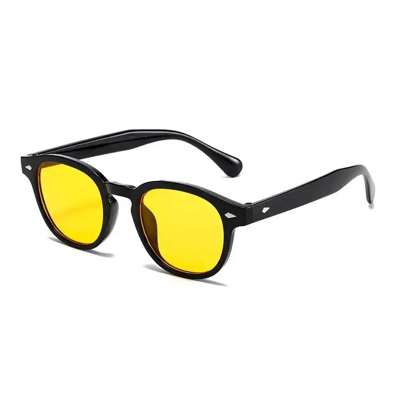 
                  Lunettes de soleil jaunes Apollo
                